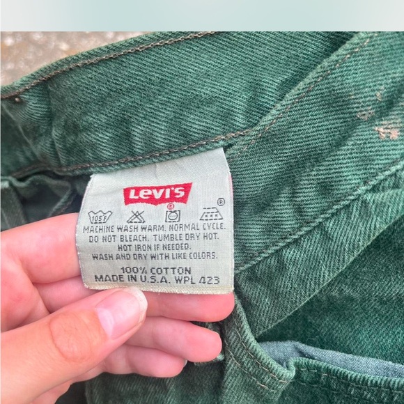 Vintage Green Levi’s - Picture 5 of 7